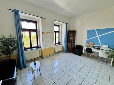Na predaj komerčné, 33 m², Liptovský Mikuláš, Námestie osloboditeľov