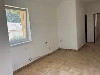 Na predaj dom, Čeľadice