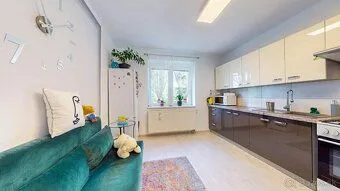Na predaj 2-izbový byt, 57 m², Handlová