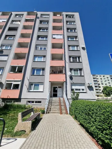 Byty na predaj 3-izbový, Sereď · €153 000