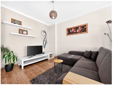 Mieszkania na wynajem, 3-pokojowe, Banská Bystrica · €750