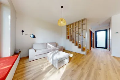 Byty na predaj 4-izbový, Bratislava-Vrakuňa · €390 000