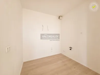 Na predaj 3-izbový byt, 71 m², Bratislava-Ružinov
