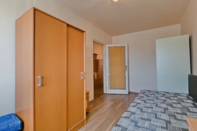Na predaj 3-izbový byt, 63 m², Veľký Meder, Sídl. M. Corvina