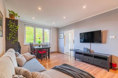 Na predaj 3-izbový byt, 70 m², Trenčín, Beckovská