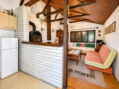Na predaj rekreačný dom, 130 m², Mýtne Ludany, Viničná cesta