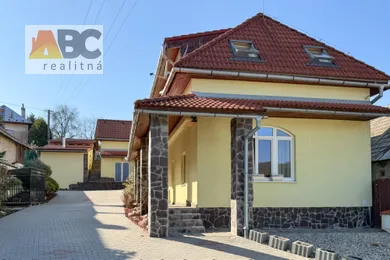 Na predaj 6-izbový dom, 250 m², Lukavica