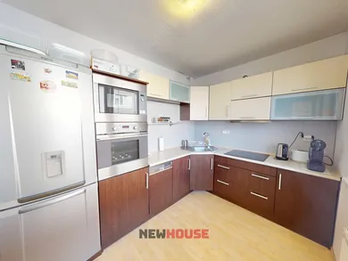 Na predaj 2-izbový byt, 61 m², Trenčín, Pod Sokolice