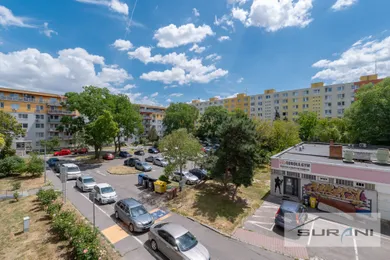 Na prenájom 2-izbový byt, 54 m², Bratislava-Ružinov, Muškátová