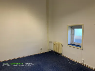 Na prenájom komerčné, 24 m², Prešov, Pavlovičovo námestie