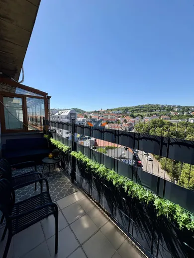 Byty na prenájom 3-izbový, Bratislava-Staré Mesto · €900
