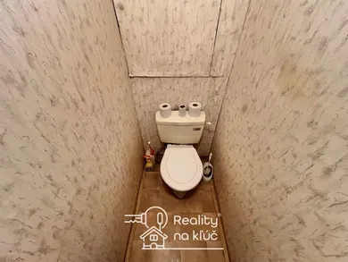 Na predaj 4-izbový byt, 84 m², Nové Zámky, Nábrežná