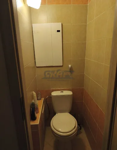 Na prenájom 1-izbový byt, 35 m², Bratislava-Dúbravka, Pekníkova