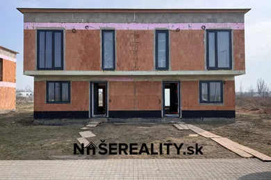 Domy na sprzedaż, Kráľová pri Senci · €267 000