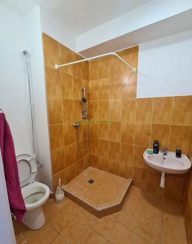 Na predaj 1-izbový byt, 38 m², Bratislava-Vrakuňa, Stavbárska