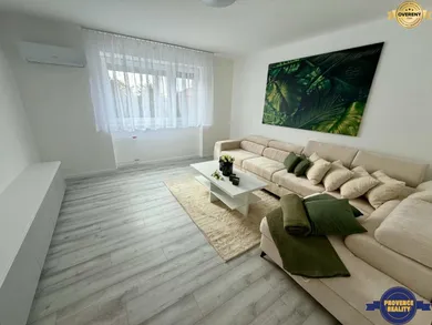 Na predaj 2-izbový byt, 58 m², Komárno