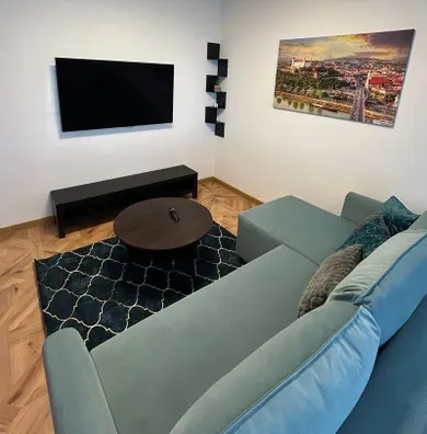 Mieszkania na wynajem, 3-pokojowe, Bratislava-Ružinov · €900
