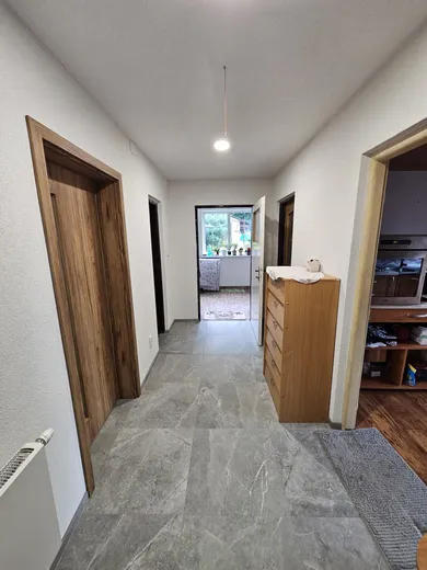 Na predaj 6-izbový dom, 93 m², Prakovce