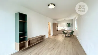 Na prenájom 2-izbový byt, 59 m², Pezinok, Sasinkova