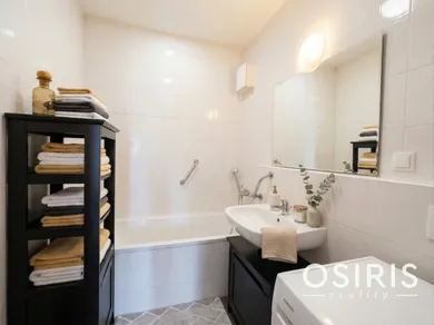 Na predaj 3-izbový byt, 79 m², Bratislava-Záhorská Bystrica