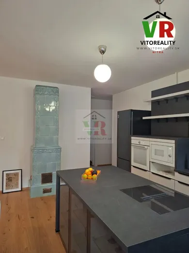 Na prenájom 3-izbový byt, 90 m², Nitra, Krátka