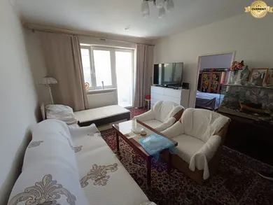 Byty na predaj 3-izbový, Nová Baňa · €110 000