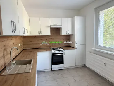 Квартиры в аренду, 3-комнатные, Prešov · €500