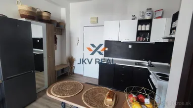 Na prenájom 2-izbový byt, 33 m², Bratislava-Rača, Račianska 145