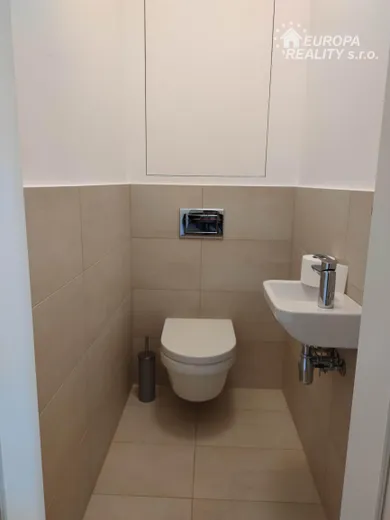 Na prenájom 2-izbový byt, 45 m², Bratislava-Dúbravka, Polianky