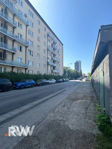 Obiekty na sprzedaż, Bratislava-Nové Mesto · €31 000