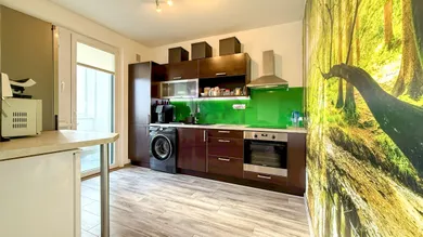 Na predaj 3-izbový byt, 70 m², Bratislava-Petržalka, Rovniankova