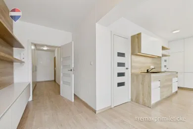 Na prenájom 2-izbový byt, 60 m², Bratislava-Karlova Ves, Majerníkova