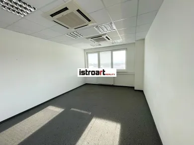 Na prenájom komerčné, 180 m², Bratislava-Rača, Na pántoch