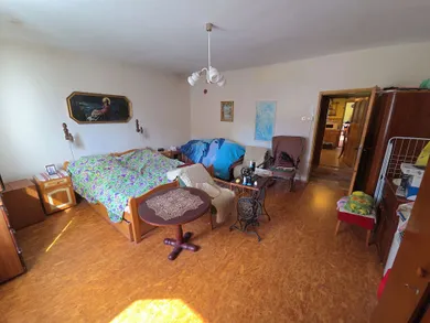 Na predaj 4-izbový dom, 180 m², Slovenské Pravno