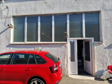 Na prenájom komerčné, 62 m², Bratislava-Dúbravka, Polianky