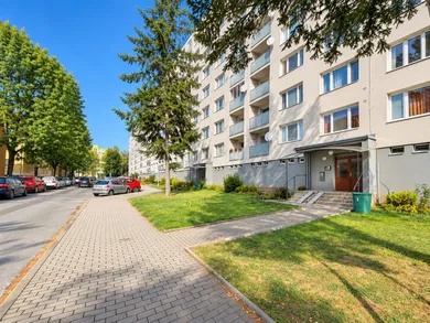 Byty na predaj 2-izbový, Brezno · €97 900