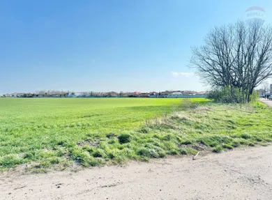 Na predaj pozemok v Dunajská Streda · €345 280 · Pôvodný stav