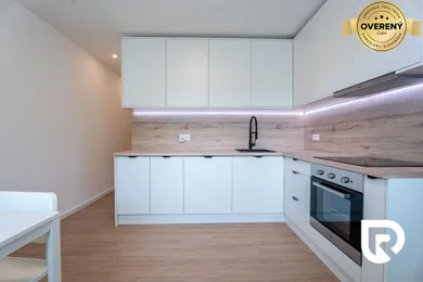 Byty na prenájom 3-izbový, Trenčín · €720