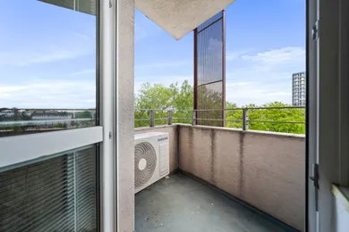 Na prenájom 3-izbový byt, 68 m², Bratislava-Nové Mesto, Tomášikova