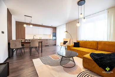 Mieszkania na wynajem, 2-pokojowe, Prievidza · €630