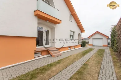 Na predaj 7-izbový dom, 375 m², Gajary, Štefánikova