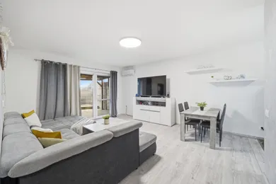 Na predaj dom, 100 m², Hrubý Šúr