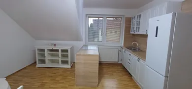 Byty na prenájom 3-izbový, Piešťany · €500