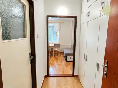 Na predaj 1-izbový byt, 29 m², Handlová, 29. augusta