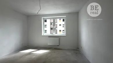 Na predaj 2-izbový byt, 71 m², Pezinok, Sasinkova