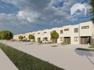Houses for sale, 4-room in Veľký Meder · €168,000