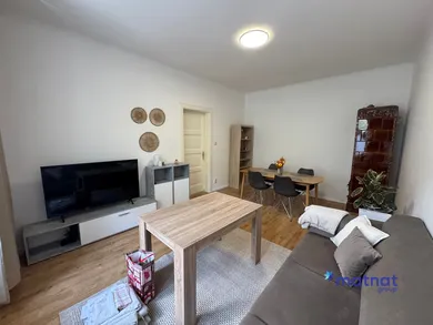 Byty na prenájom 3-izbový, Bratislava-Nové Mesto · €600