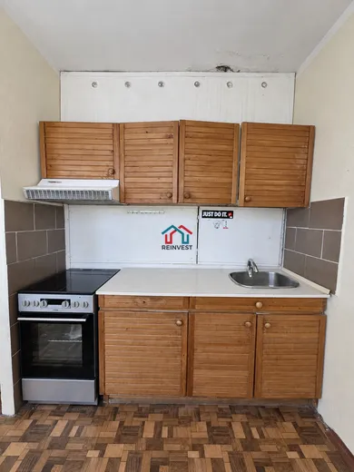 Na predaj 1-izbový byt, 36 m², Bratislava-Petržalka, Beňadická