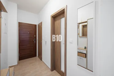 Na predaj 2-izbový byt, 49 m², Šamorín, Školská