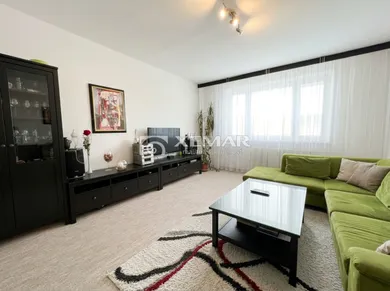 Na predaj 3-izbový byt, 70 m², Banská Bystrica, Povstalecká cesta